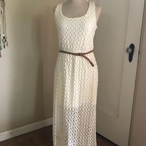 Crochet Maxi Dress-Belted sz M